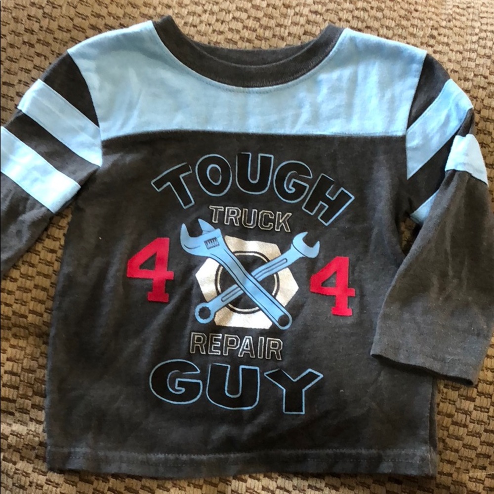 Long sleeve grey shirt